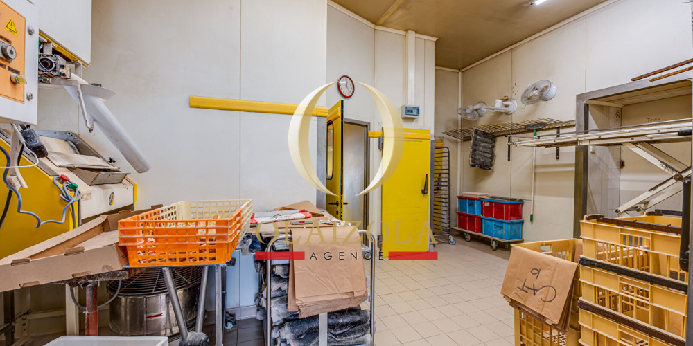 fond de commerce à ARBONNE (64210)